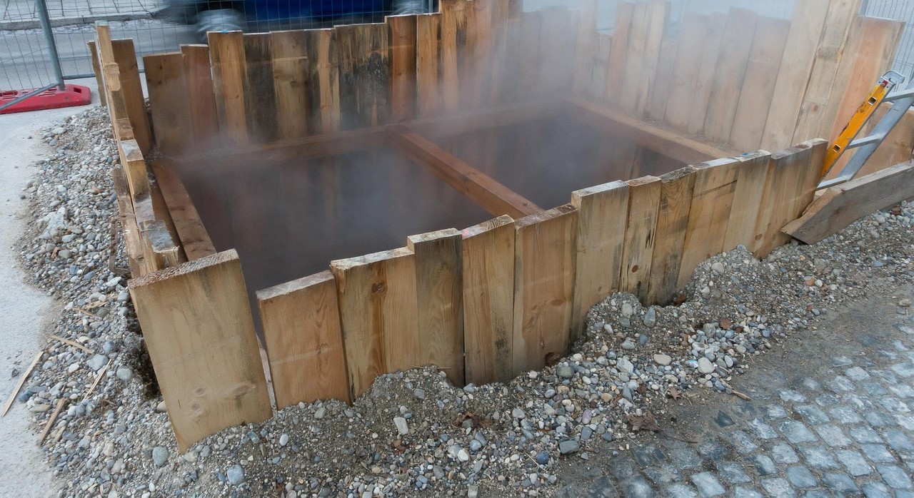 construction-site-1242705_1280